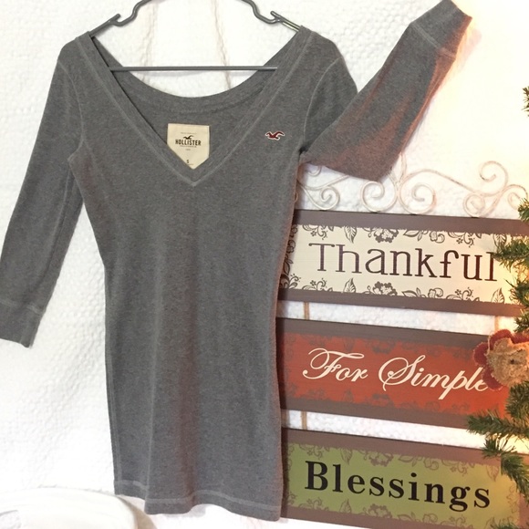 3 for $20 Hollister Super Soft Sm Gray Top - Picture 2 of 4